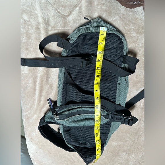 Vintage Patagonia Stealth Hip Pack – USA Made, Durable & Spacious 3 pockets - Picture 5 of 7